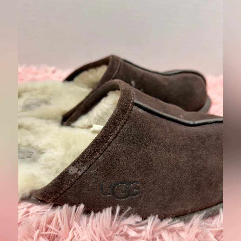 Ugg Scuff Suede Logo Men Slipper Sandal‎ Espresso Brown Dark Chocolate Sz 11 GUC